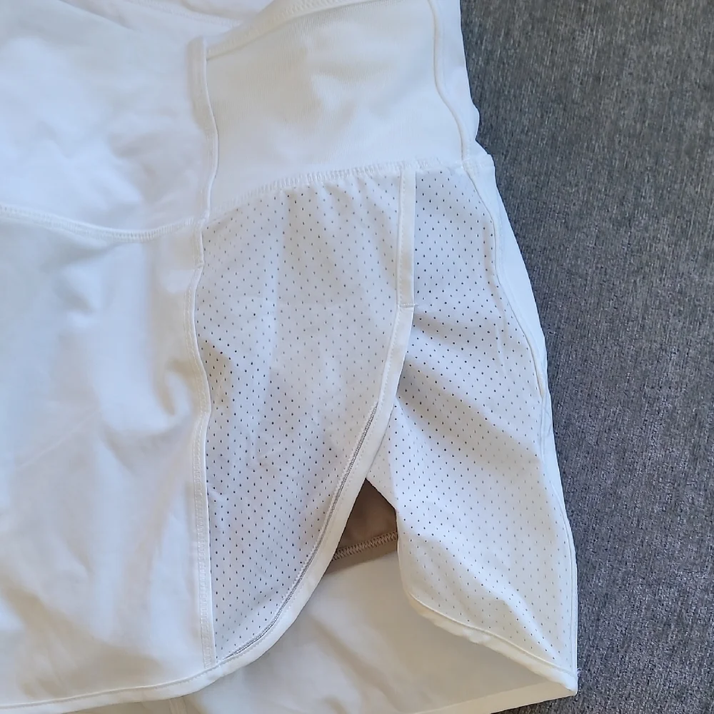 Lululemon Athletica White Athletic Shorts with Layered Design - Picture 2 of 4